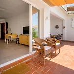 Apartamento Cozy 2br Flat With Terrace & Pool
